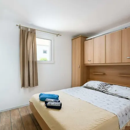 Apartamento Vinko Tribunj-sovlje