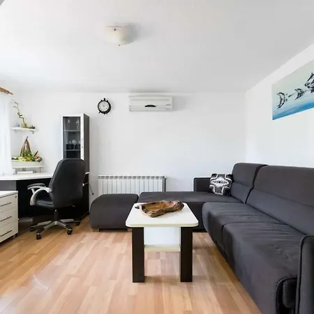 アパート Vinko Tribunj-sovlje Tribalj