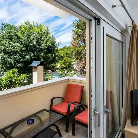 Vinko Tribunj-sovlje *